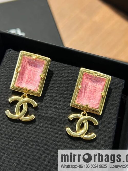New ☑️ CHANEL Chanel c2 double c pink square stud earrings
