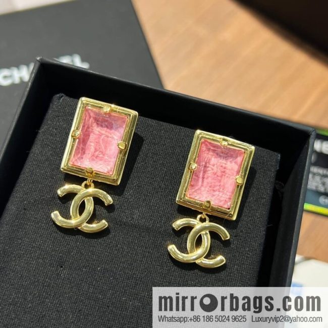 New ☑️ CHANEL Chanel c2 double c pink square stud earrings