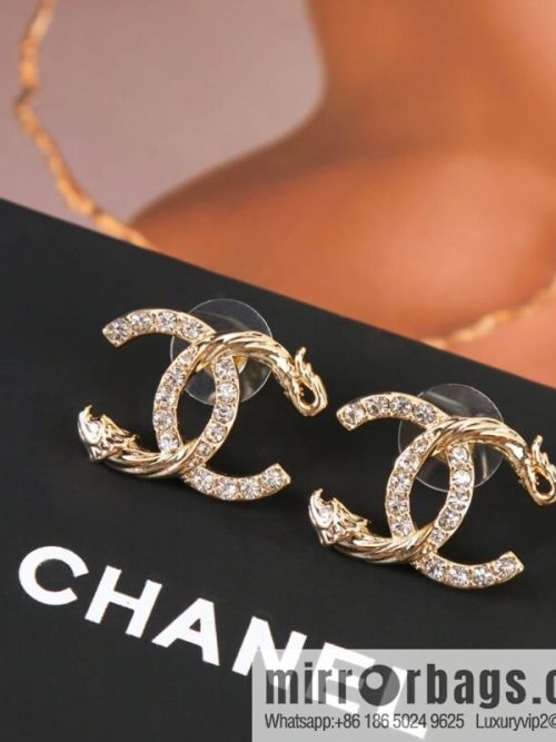 New ☑️ CHANEL Chanel c1 double c fish pattern tail stud earrings