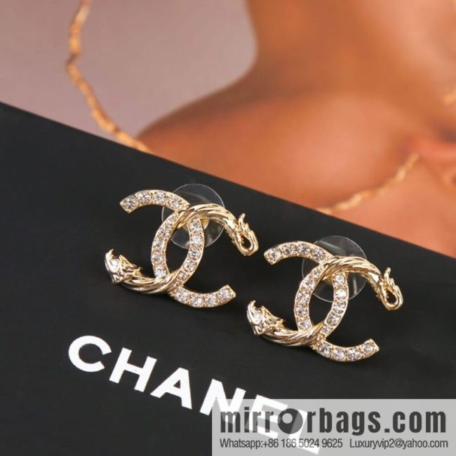 New ☑️ CHANEL Chanel c1 double c fish pattern tail stud earrings