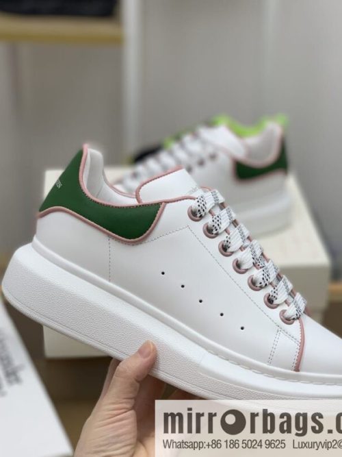 Alexander McQueen MQ dark green leather tail Unisex sneakers