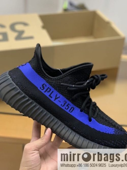 Coconut/Yeezy adopts patchwork [YEEZ * BOST 350 Coconut Black and Blue] Unisex same coconut shoes