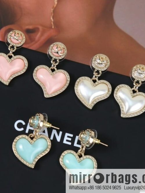 New ☑️ CHANEL Chanel c2 double c peach heart love stud earrings