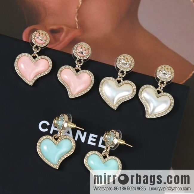 New ☑️ CHANEL Chanel c2 double c peach heart love stud earrings