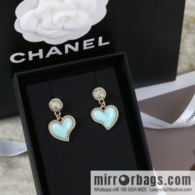 New ☑️ CHANEL Chanel c2 double c peach heart love stud earrings - Image 2