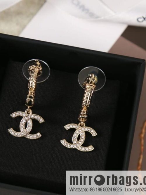 New ☑️ CHANEL Chanel c2 double c stud earrings
