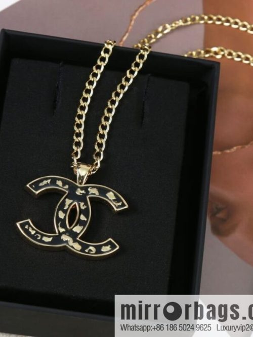 New ☑️ CHANEL Chanel double c black enamel necklace