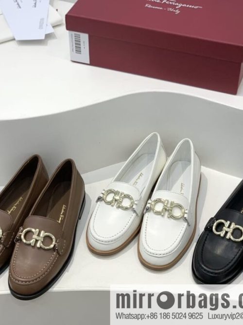 SF ✔️ salvatore Ferragamo ✔️ new products! Ferragamo Gancini double-sided buckle loafers shoes