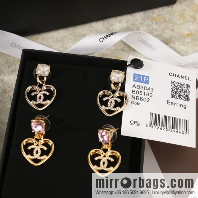 New ☑️ CHANEL Chanel c2 peach heart love stud earrings