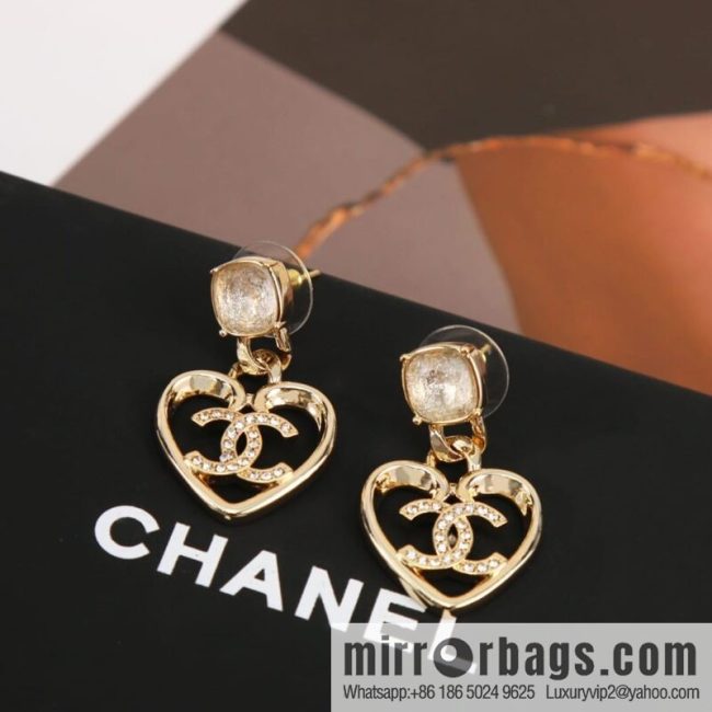 New ☑️ CHANEL Chanel c2 peach heart love stud earrings - Image 3