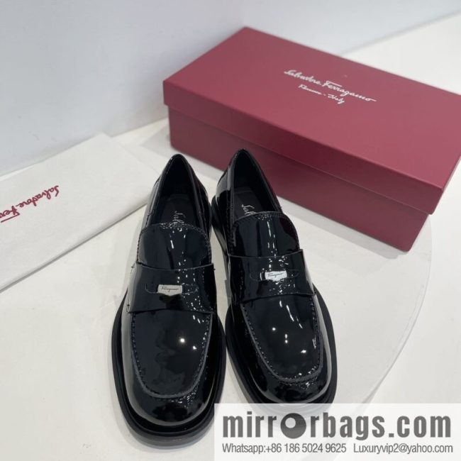 SF ✔️ 2022Salvatore Ferragamo ✔️ New! Ferragamo Vintage coin loafers - Image 2