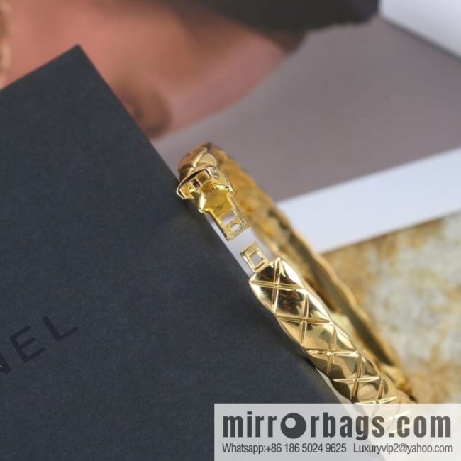 New ☑️ CHANEL Chanel coco crush series rhombus bracelet bracelet - Image 4