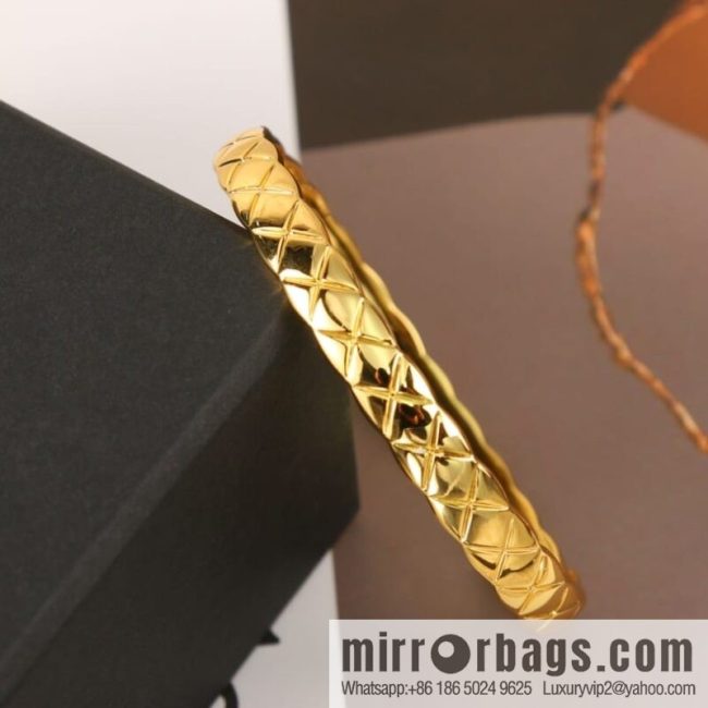 New ☑️ CHANEL Chanel coco crush series rhombus bracelet bracelet - Image 4