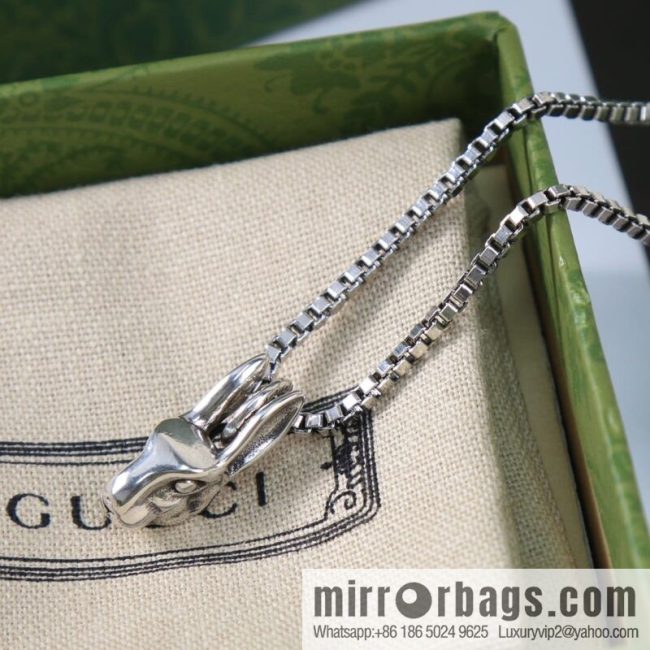 New Gucci gucci rabbit head necklace