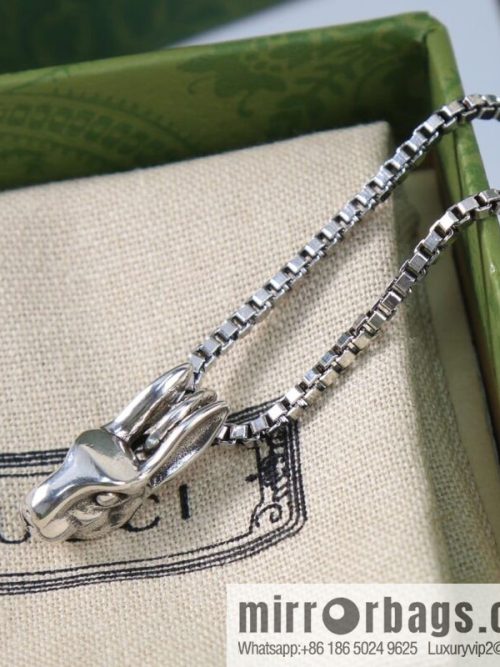New Gucci gucci rabbit head necklace
