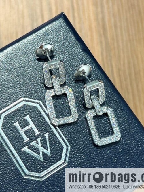 HARRY WINSTON HW Diamond square stud earrings
