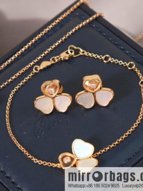 Chopard HAPPY HEARTS three love white shell necklace