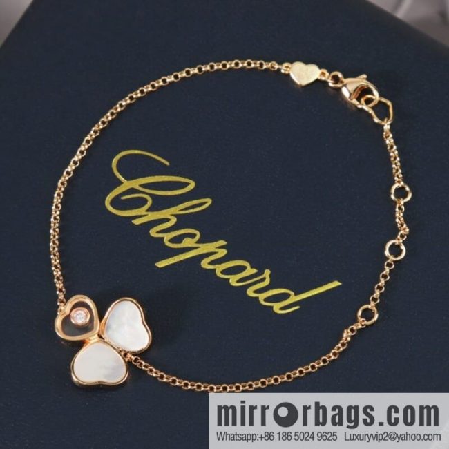 Chopard HAPPY HEARTS three love white shell necklace - Image 4