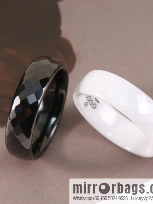 New Gucci Gucci diamond black and white ceramic ring