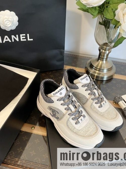 Chanel Wool rough flower reflective sneakers