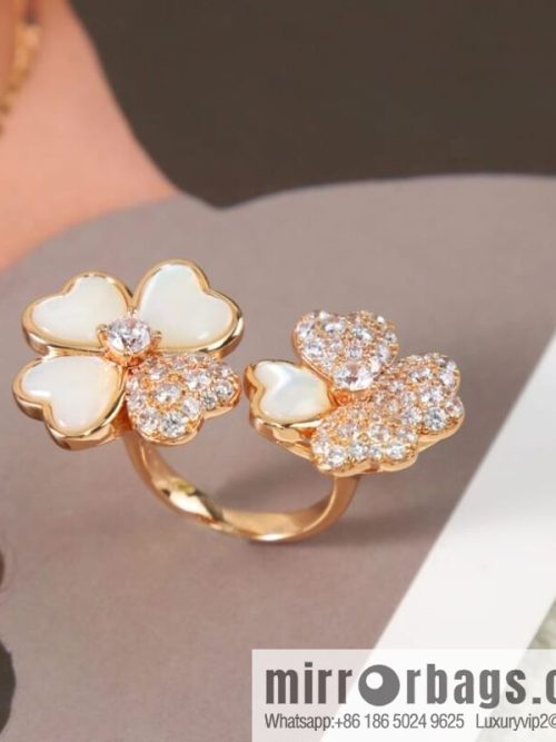 Van Cleef & Arpels cosmos four-leaf clover fritillary ring