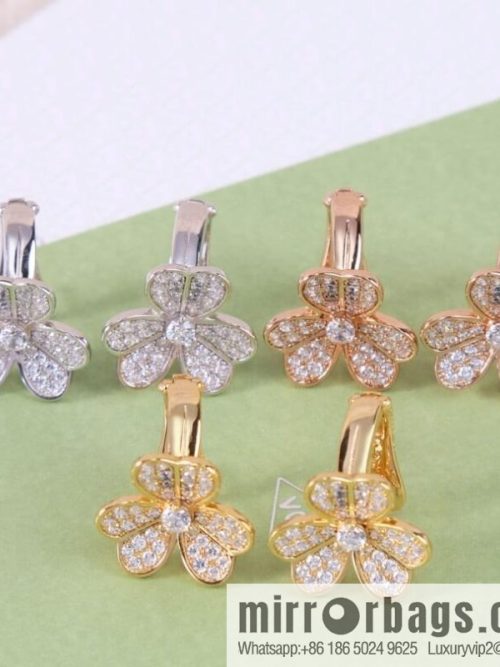 Van Cleef & Arpels Clover Earrings