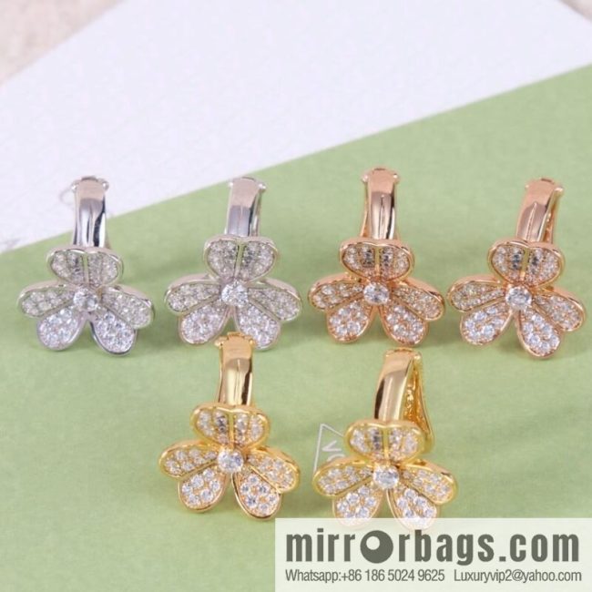 Van Cleef & Arpels Clover Earrings