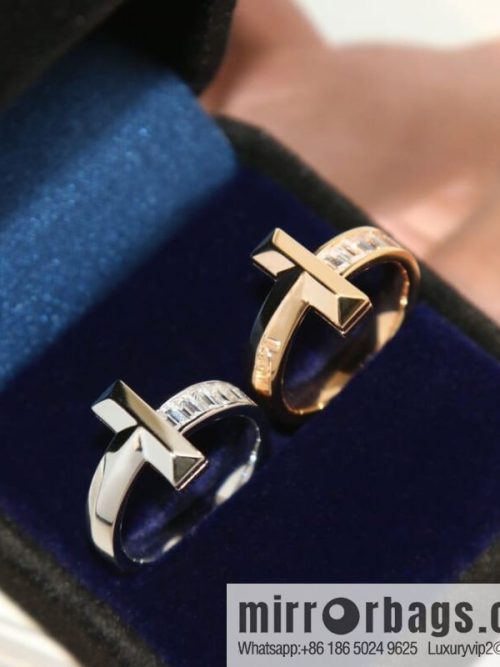 New ☑️ TIFFANY & Co. Tiffany & Co. T1 square diamond ring
