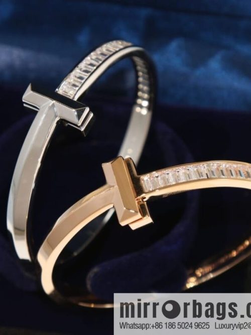 New ☑️ TIFFANY & Co. Tiffany & Co. T1 square diamond bracelet bracelet