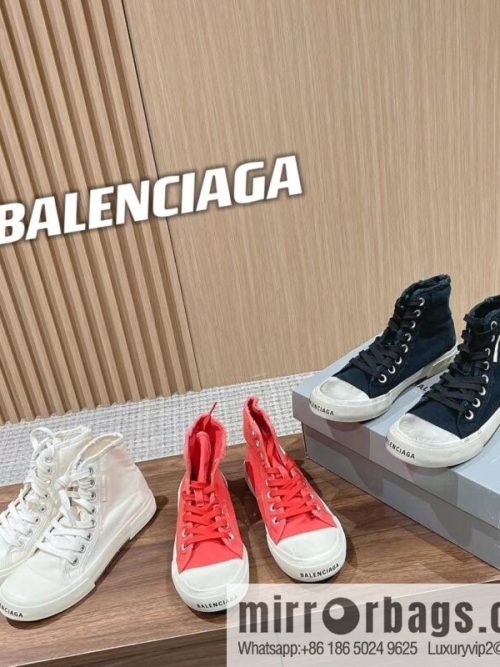 𝐁𝐚𝐥𝐞𝐧𝐜𝐢𝐚𝐠𝐚 Balenciaga, new Paris casual espadrilles