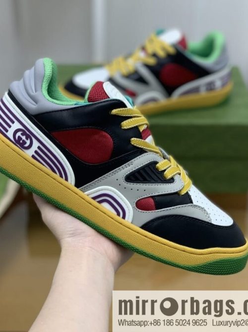 Gucci Gucci uses leather + breathable mesh iconic His & Hers sneakers