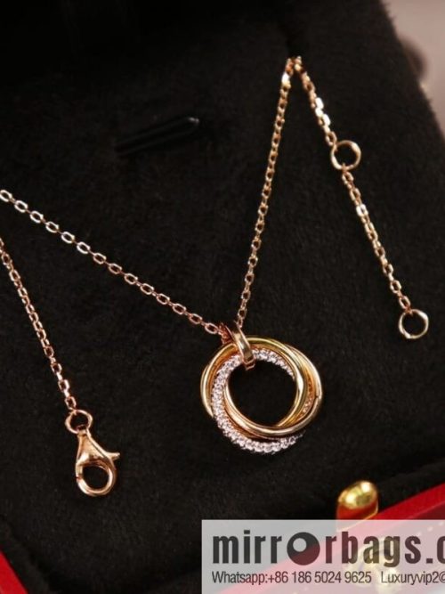 Cartier Trinity series three-color three-ring necklace