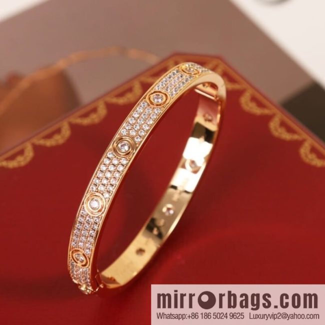 Cartier Classic Love Series Main Diamond Gypsy Bracelet - Image 4