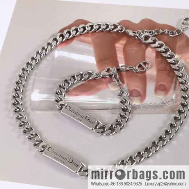 New ☑️ DIOR Dior chain strap bracelet necklace
