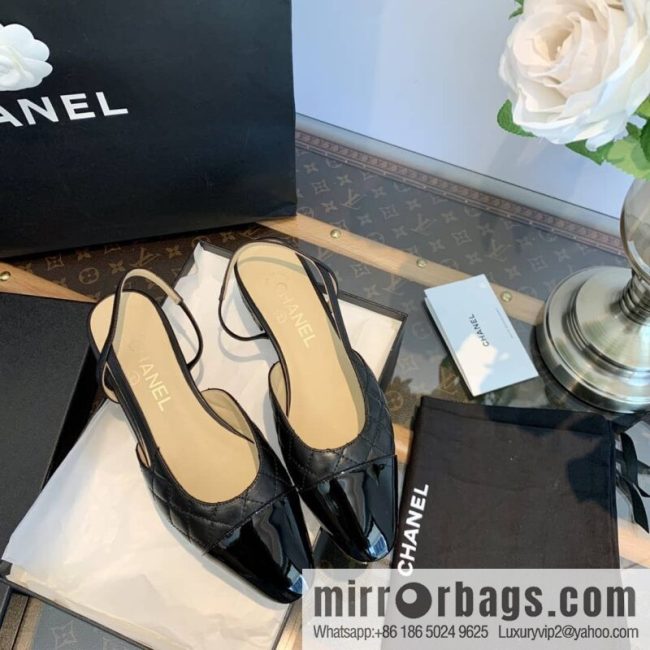Chanel Xiaoxiang rhombus color matching thick-heeled sandals - Image 2