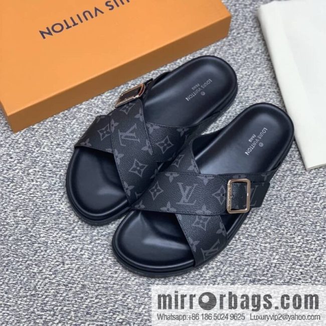 LV/Louis Vuitton features classic PVC men\'s sandals with black outsoles - Image 4