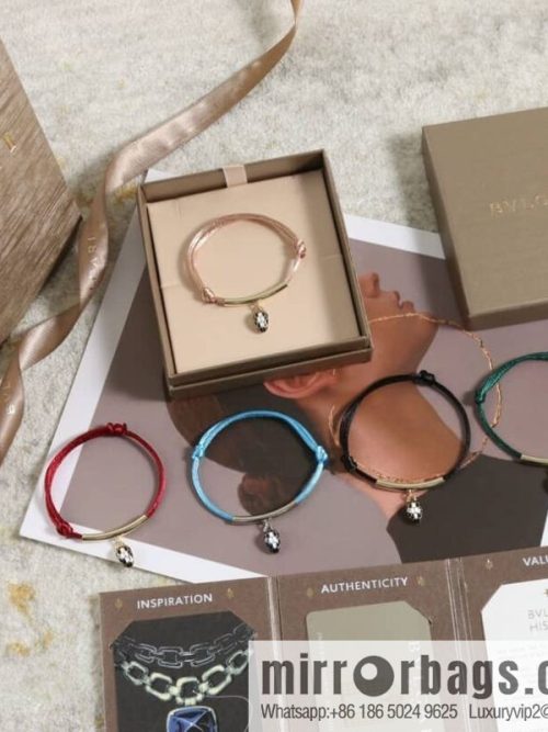BVLGARI Bulgari SERPENTI FOREVER series snake head bracelet
