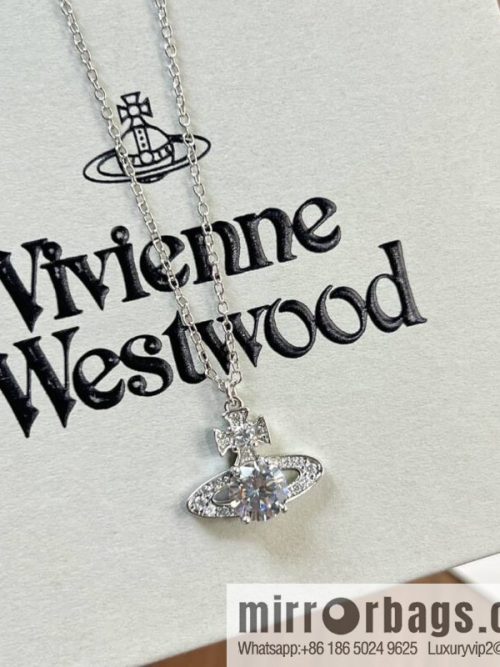 New ☑️ Vivienne Westwood Queen Mother Saturn single diamond necklace