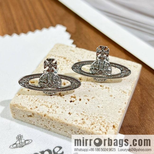 New ☑️ Vivienne Westwood Queen Mother Saturn earrings - Image 3