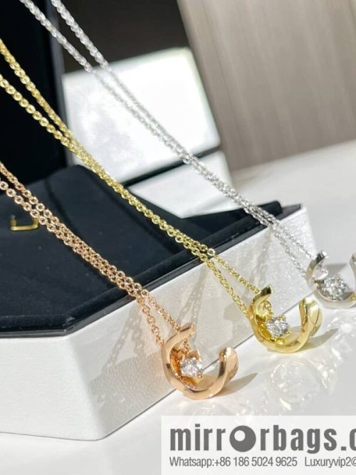 New ☑️ CHANEL Chanel 2022 coco crush series water ice moon, moon necklace