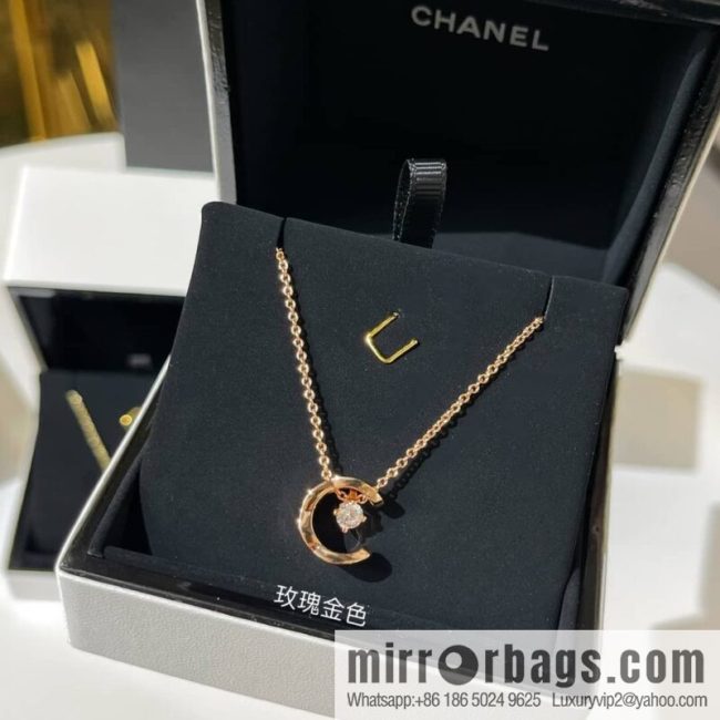 New ☑️ CHANEL Chanel 2022 coco crush series water ice moon, moon necklace - Image 4