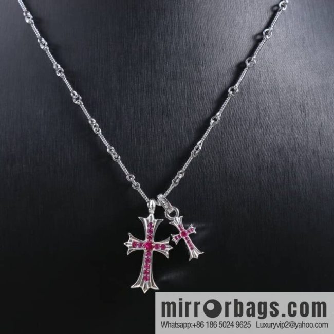 Classic hit, Crossheart cross necklace - Image 3