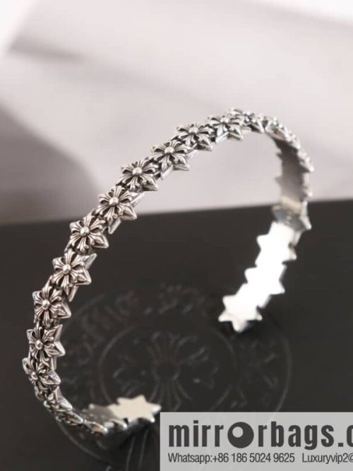 Classic Explosion, Croxin Cross Snowflake Opening Bracelet Bracelet