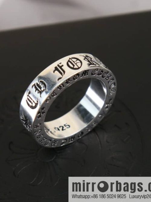 Classic explosion, Croxin cross letter ring