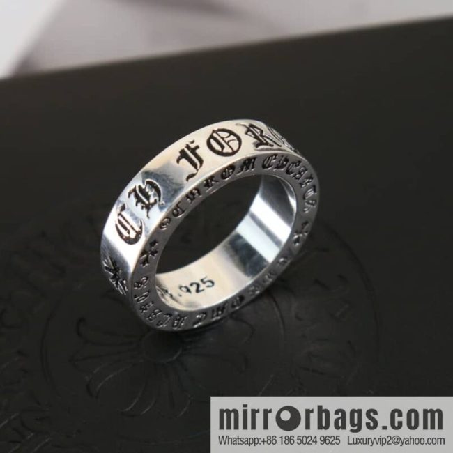 Classic explosion, Croxin cross letter ring