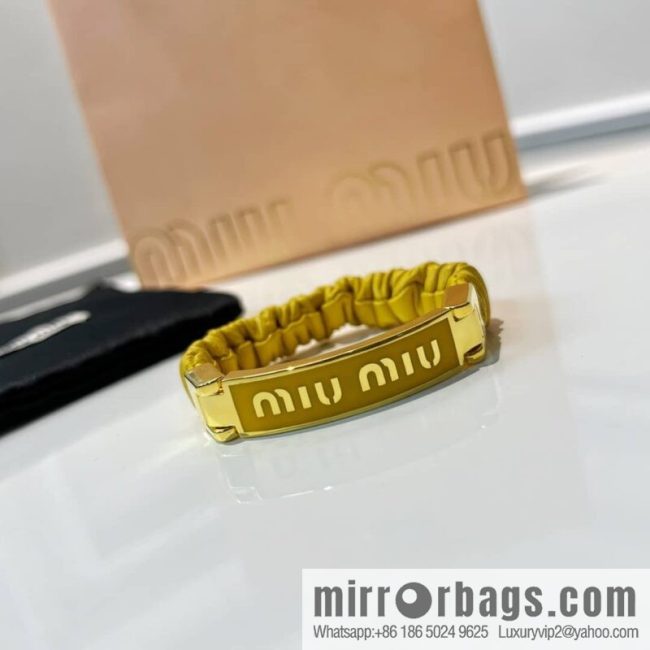MIU MIU Miu Miu metal letter sheepskin bracelet bracelet - Image 5