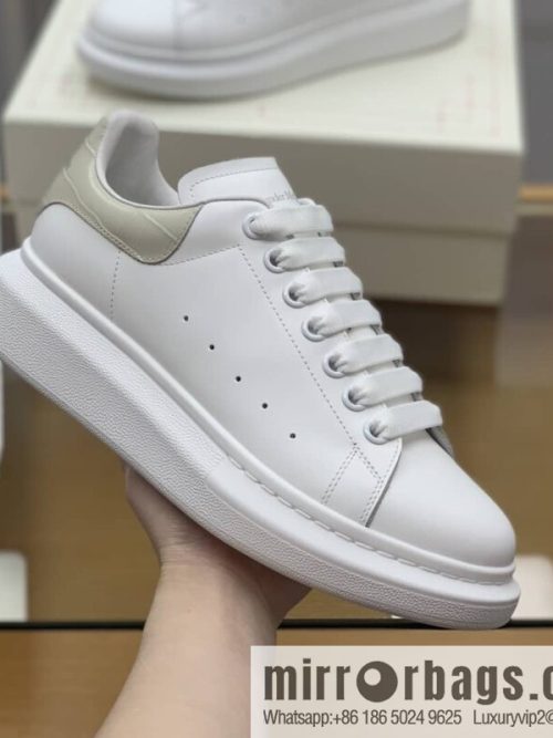 McQueen [MQ Light Gray Crocodile Tail] Upgraded MQ~ Unisex sneakers of the same style