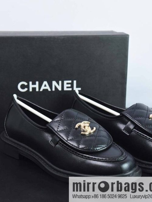 Chanel Chanel [Xiaoxiangfeng] new buckle loafers