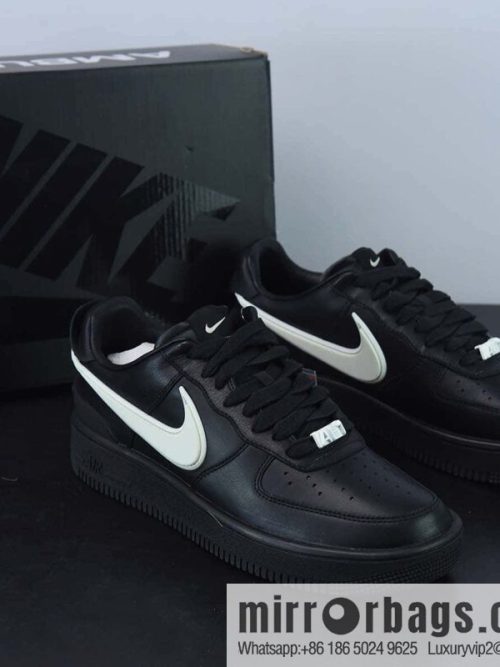 Ambush x Nk Air Force 1 \'07 Low \"Black\" joint model, Air Force No. 1 low-top casual board shoes, pure original version, official item number: DV3464 001
