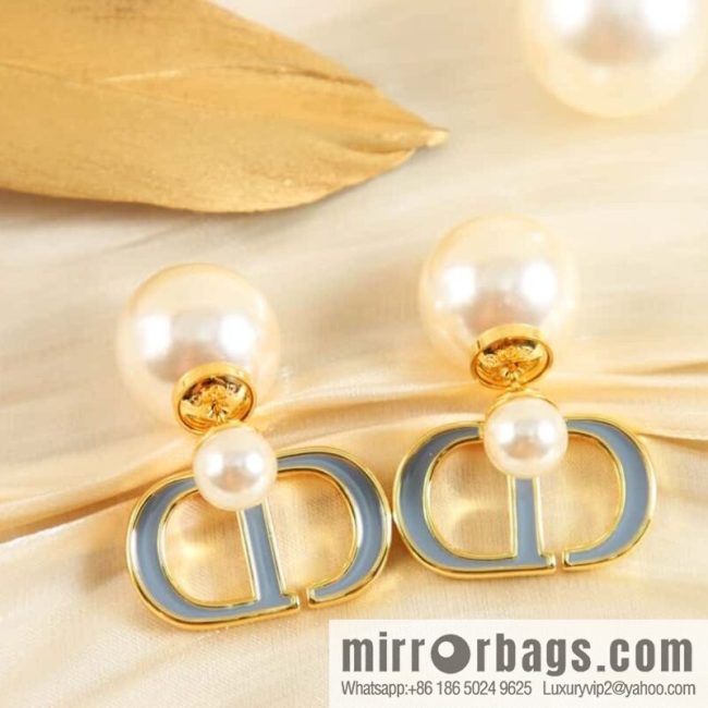 New ☑️ DIOR Dior size pearl CD stud earrings - Image 3